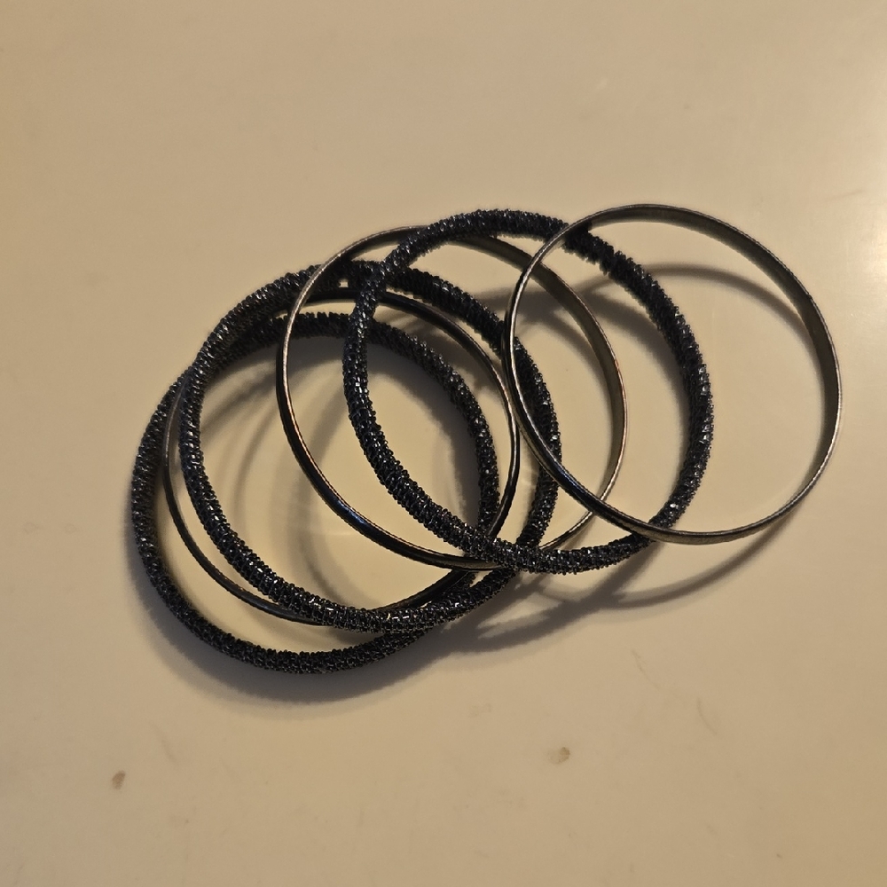 Premier Designs Black Textured Bangle Set